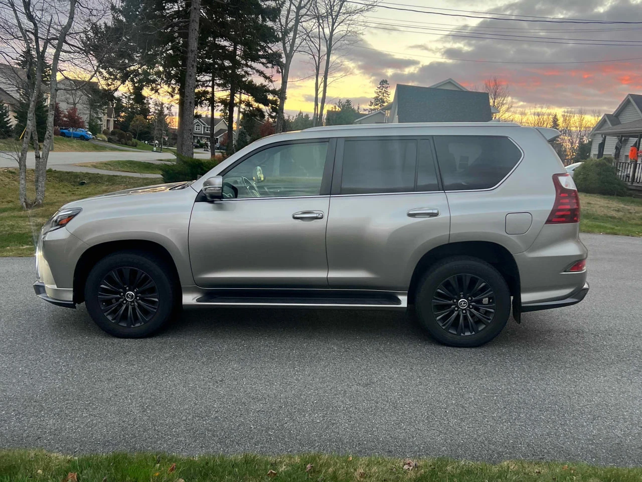 Lexus GX 460 ТОП СЪСТОЯНИЕ* ЕДИН СОСТВЕНИК* СЕРВИЗНА ИСТОРИЯ*  - изображение 3