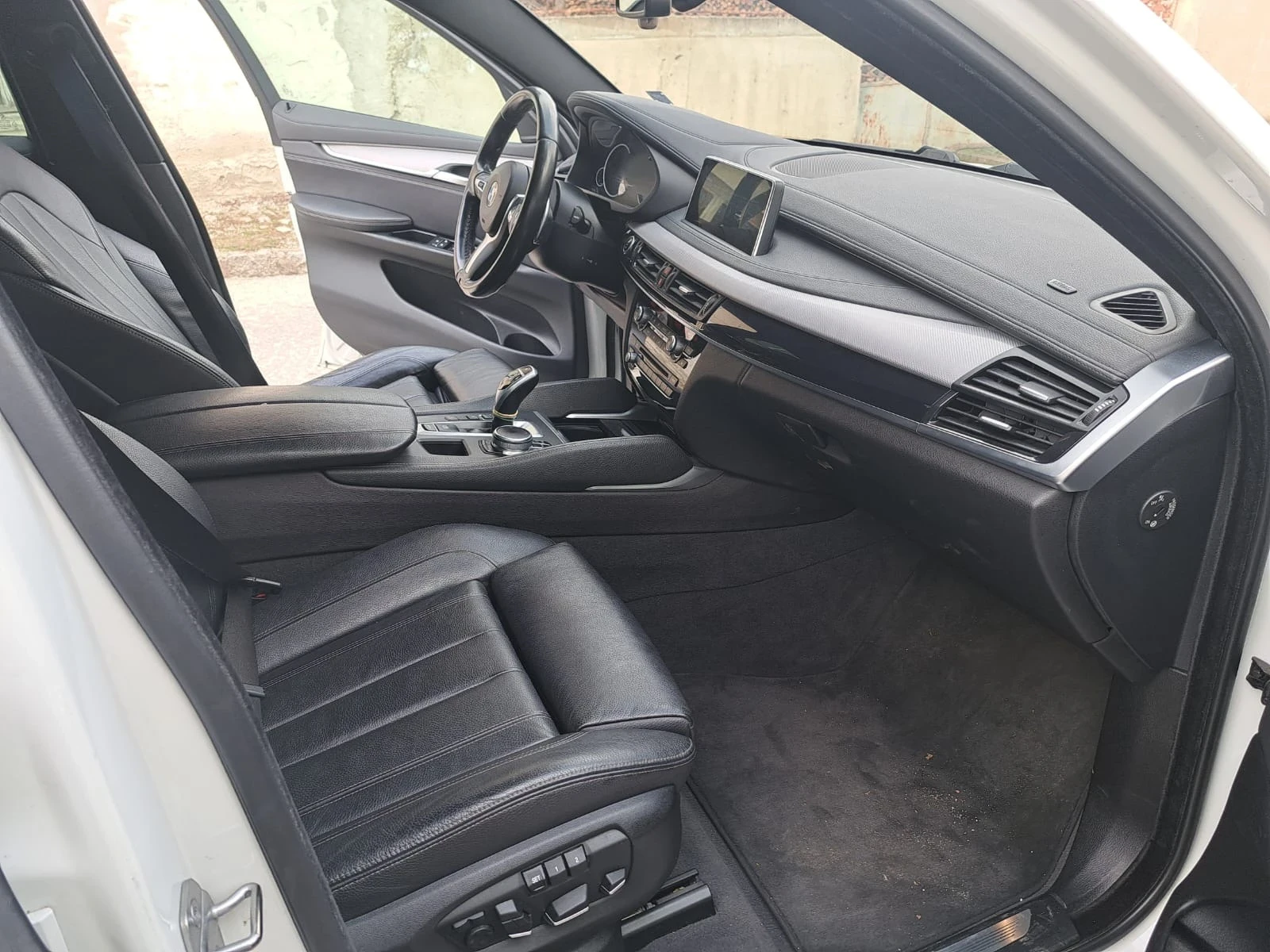 BMW X6 BMW X6 M40D 2017!!!, снимка 12 - Автомобили и джипове - 54096540