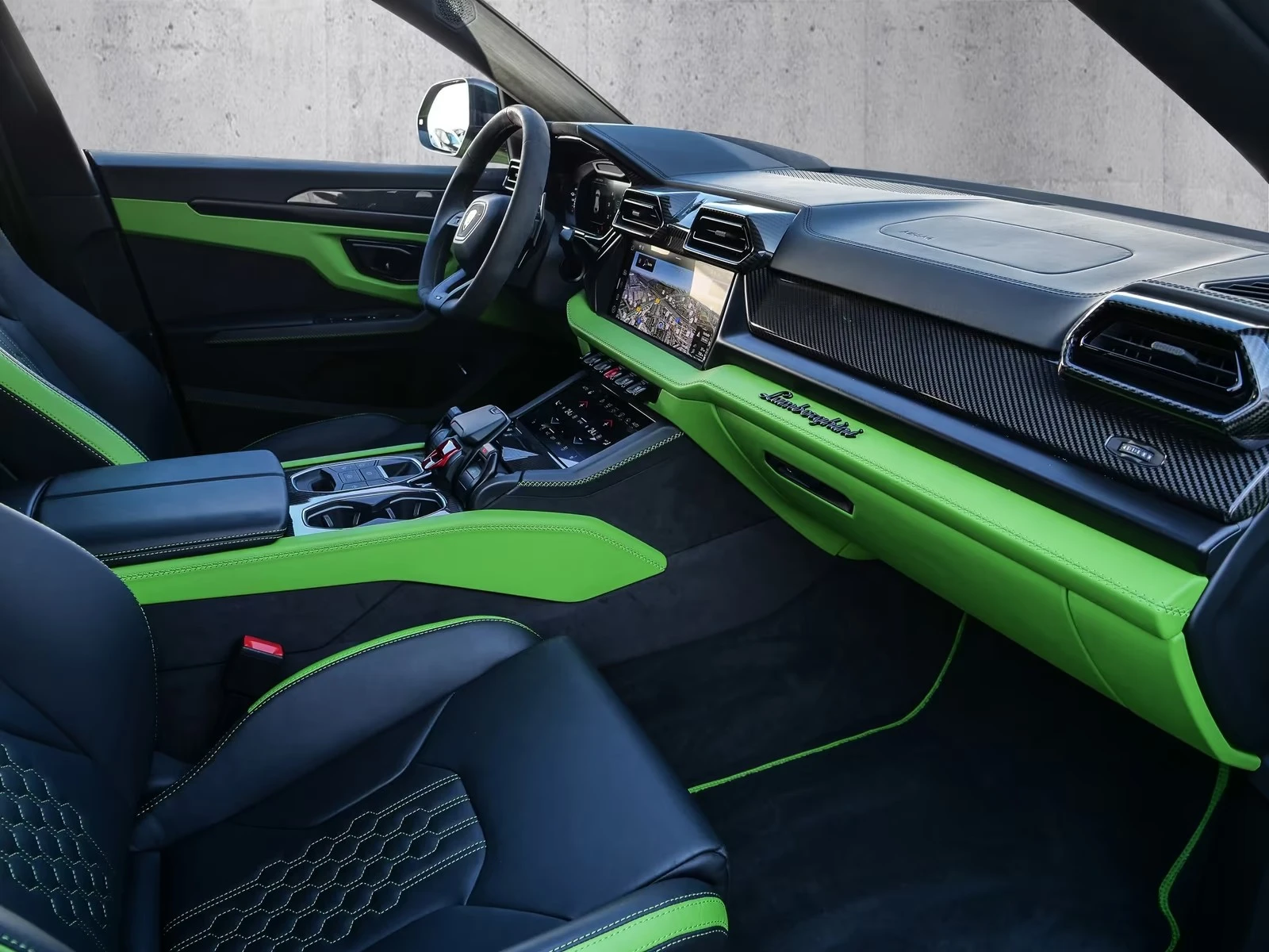 Lamborghini Urus SE* Carbon* HuD* B&O, снимка 15 - Автомобили и джипове - 54994099
