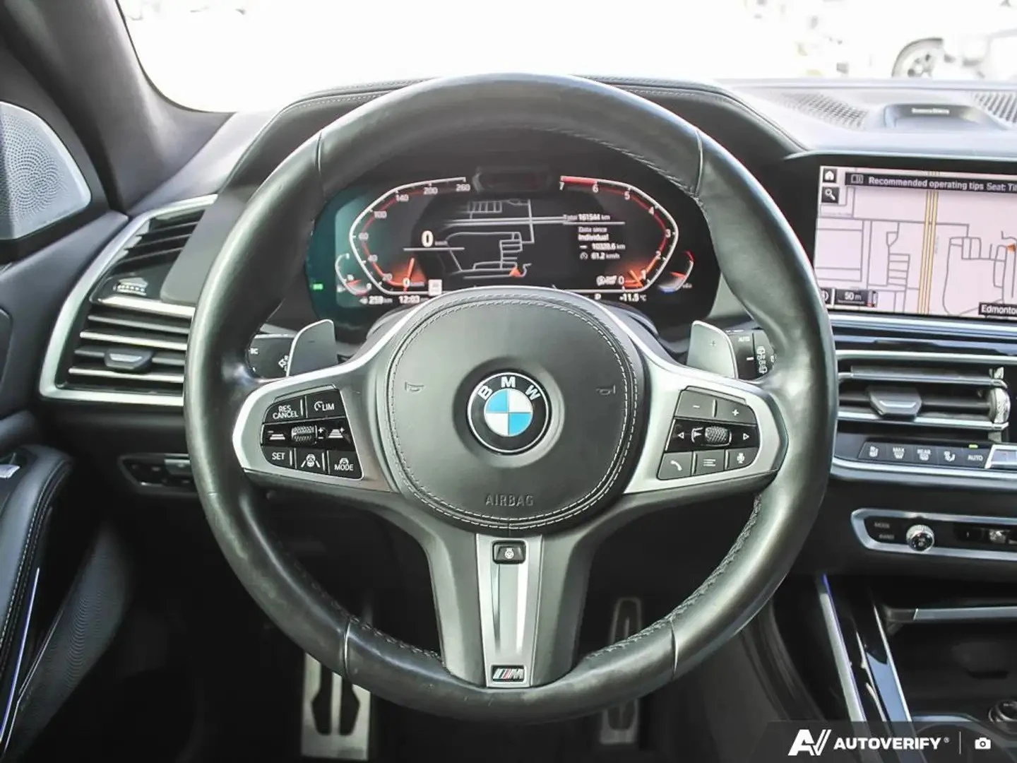 BMW X7 * xDrive50i* BOWERS&WILKINS* LASER* 360* МАСАЖИ* T, снимка 11 - Автомобили и джипове - 55223843