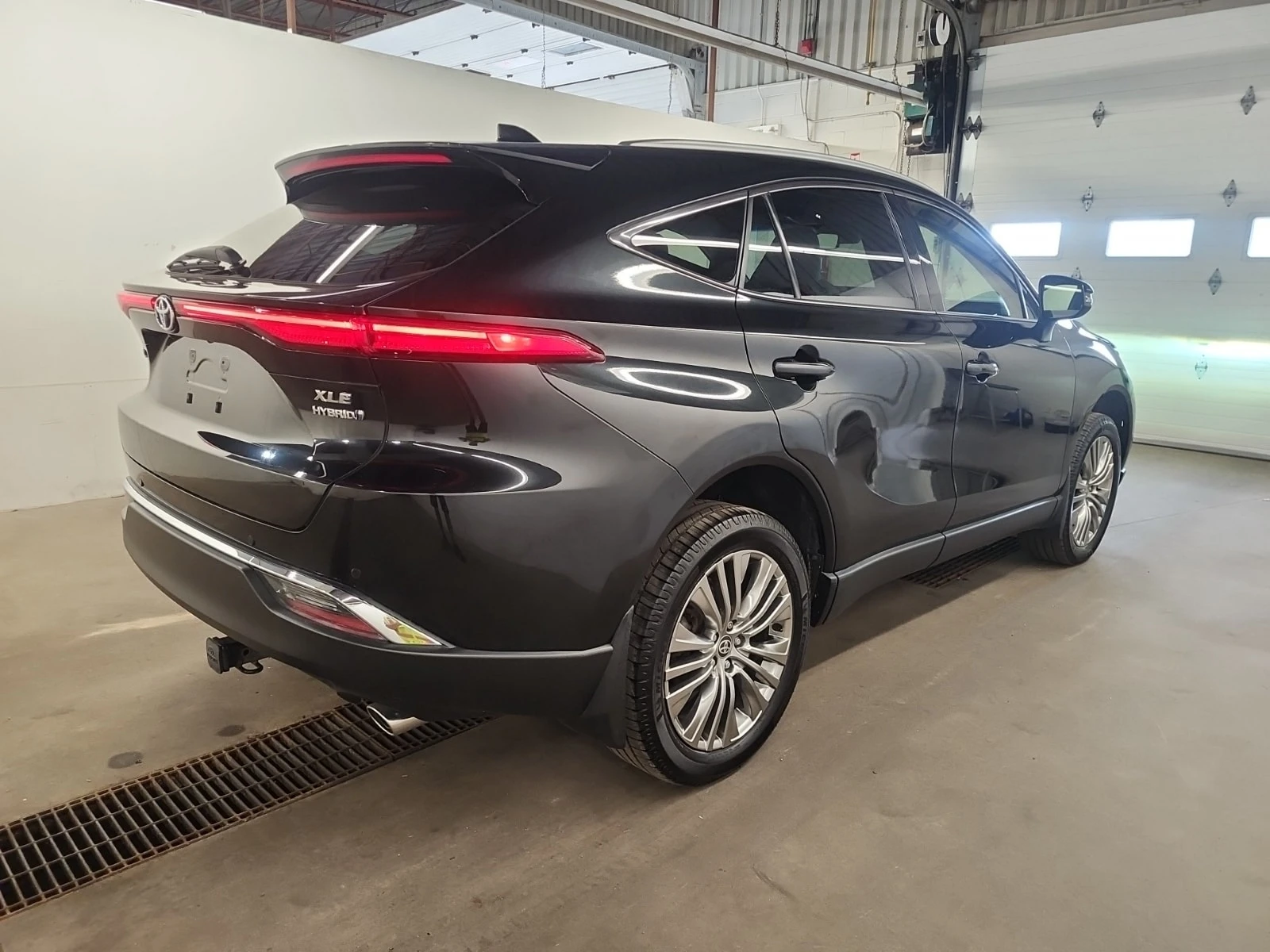Toyota Venza * XLE * AWD * HYBRID * CARFAX * , снимка 3 - Автомобили и джипове - 55867743