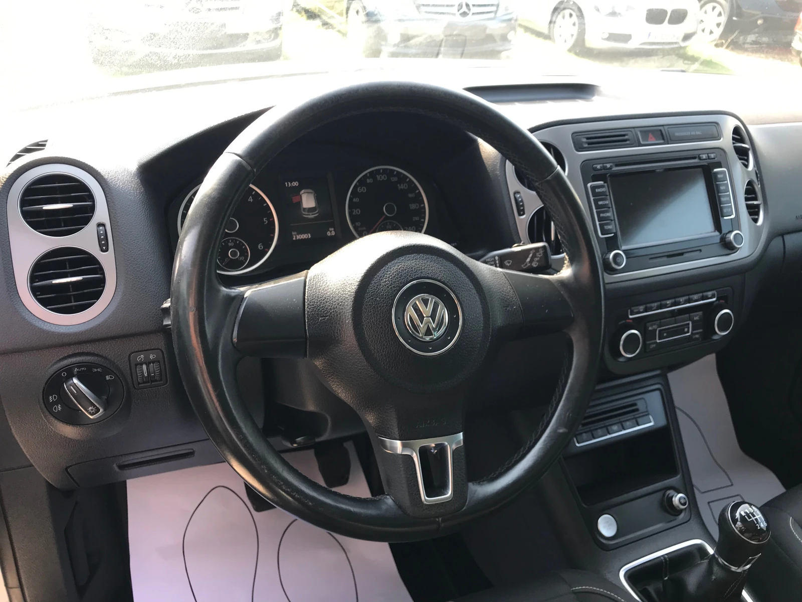 VW Tiguan 2.0TDi-6ck.2015г-full, снимка 15 - Автомобили и джипове - 56041398