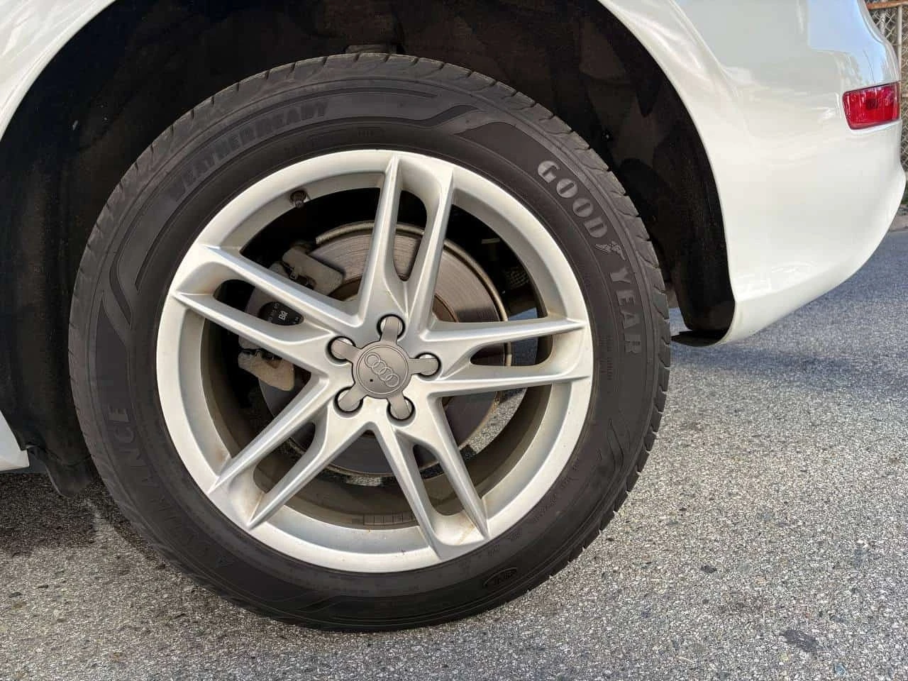 Audi Q5 * quattro 4dr 3.0T Technik * CARFAX *  | Mobile.bg � ����������� 6