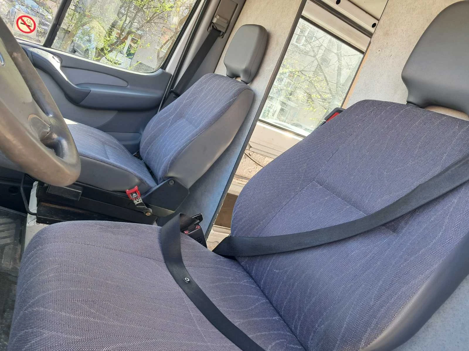 Mercedes-Benz Sprinter 216 CDI, снимка 8 - Бусове и автобуси - 54214084