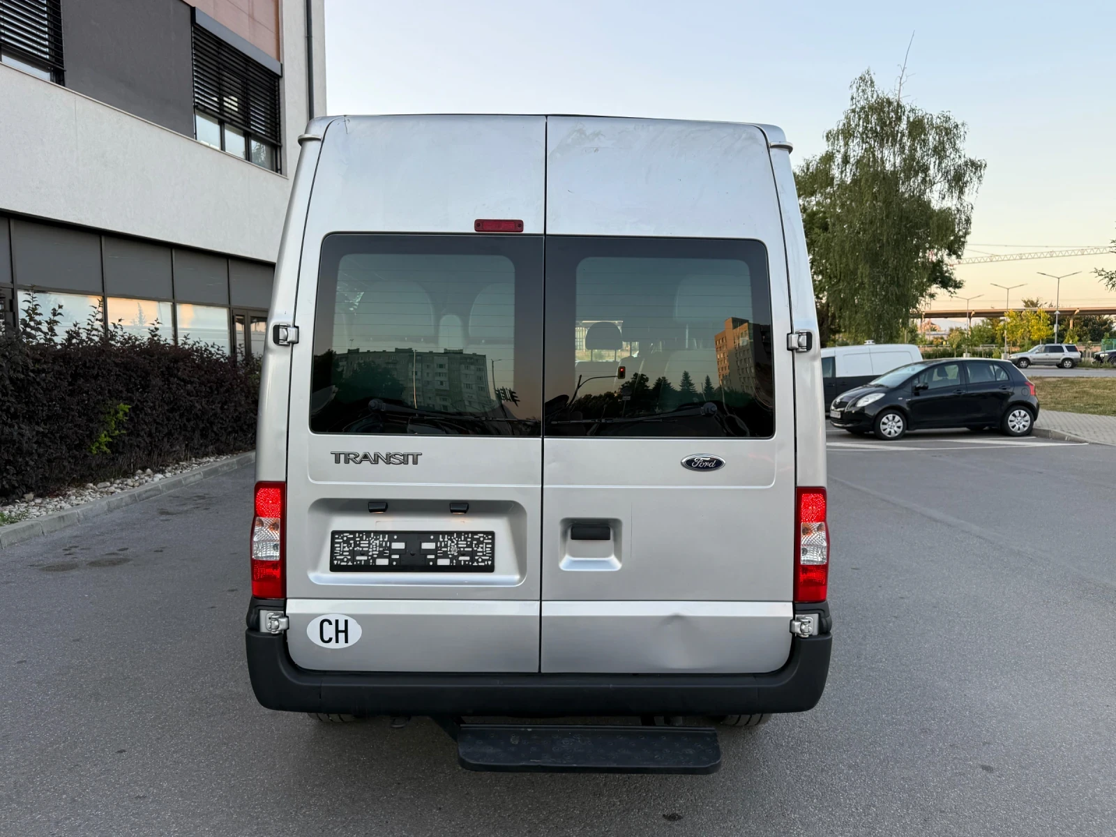 Ford Transit * 350М* ЕВРО5А* КЛИМАТИК* ТАХОГРАФ* ТЕМПОМАТ* , снимка 6 - Бусове и автобуси - 55077136