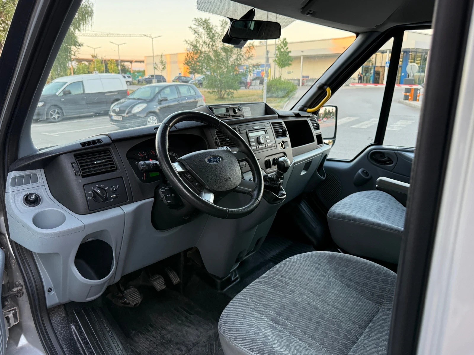 Ford Transit * 350М* ЕВРО5А* КЛИМАТИК* ТАХОГРАФ* ТЕМПОМАТ* , снимка 9 - Бусове и автобуси - 55077136