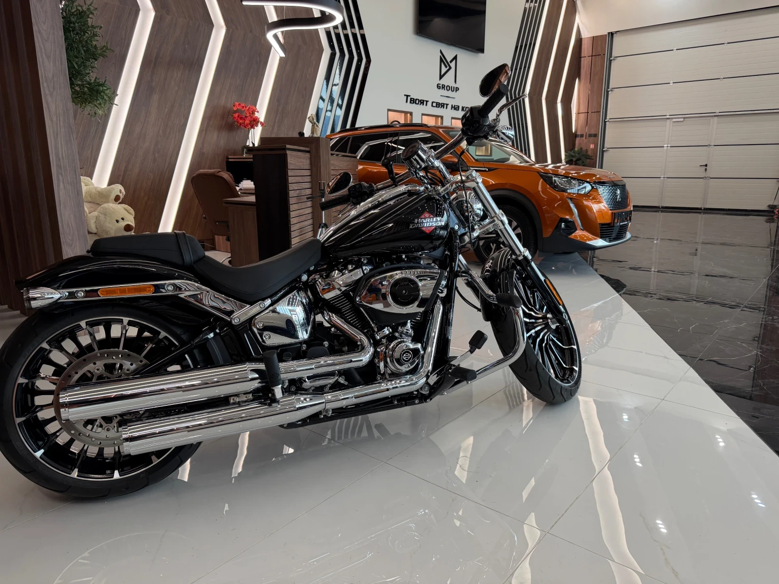 Harley-Davidson V-Rod BREAKOUT, снимка 2 - Мотоциклети и мототехника - 55994160
