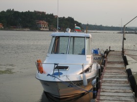 Моторна яхта Собствено производство, снимка 1 - Воден транспорт - 45770214