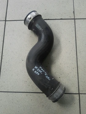 Маркуч турбо Мерцедес Е280 W211 (2)