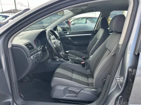 VW Golf 1.6i-NAVI* ЗАВОДСКА ГАЗ, снимка 16