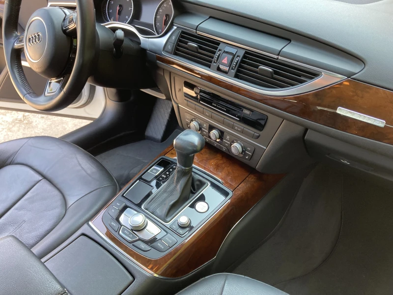 Audi A6 2.0 Premium Quattro 8ZF-кутия, снимка 12 - Автомобили и джипове - 44900079
