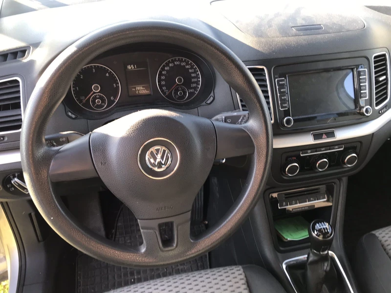 VW Sharan, снимка 9 - Автомобили и джипове - 48286989