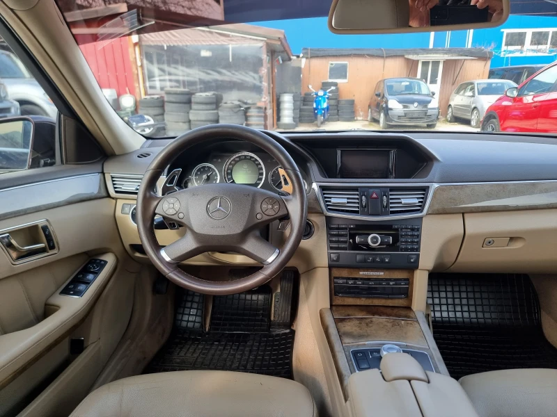 Mercedes-Benz E 300 3.5CDI, снимка 12 - Автомобили и джипове - 49127436