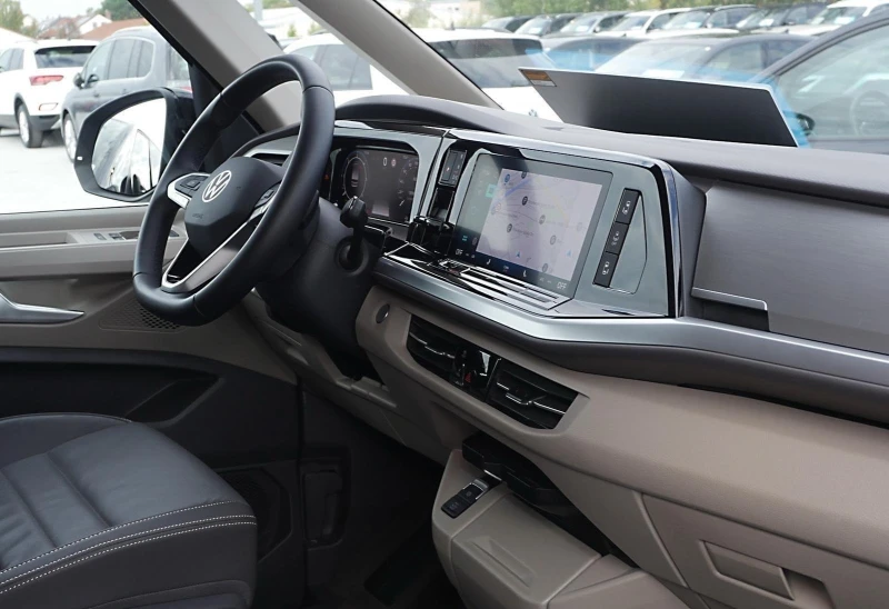 VW Multivan T7 2.0 TDI LONG LIFE CAMERA LED 7МЕСТЕН, снимка 8 - Автомобили и джипове - 52713639