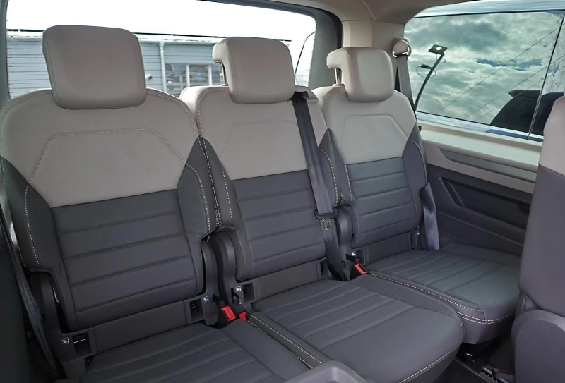 VW Multivan T7 2.0 TDI LONG LIFE CAMERA LED 7МЕСТЕН, снимка 11 - Автомобили и джипове - 52713639