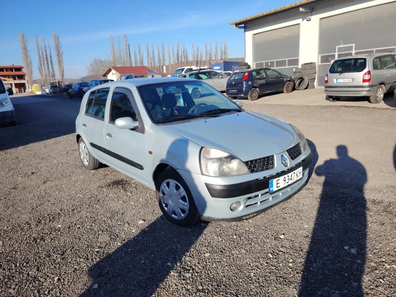 Renault Clio 1.2i, снимка 4 - Автомобили и джипове - 52765780