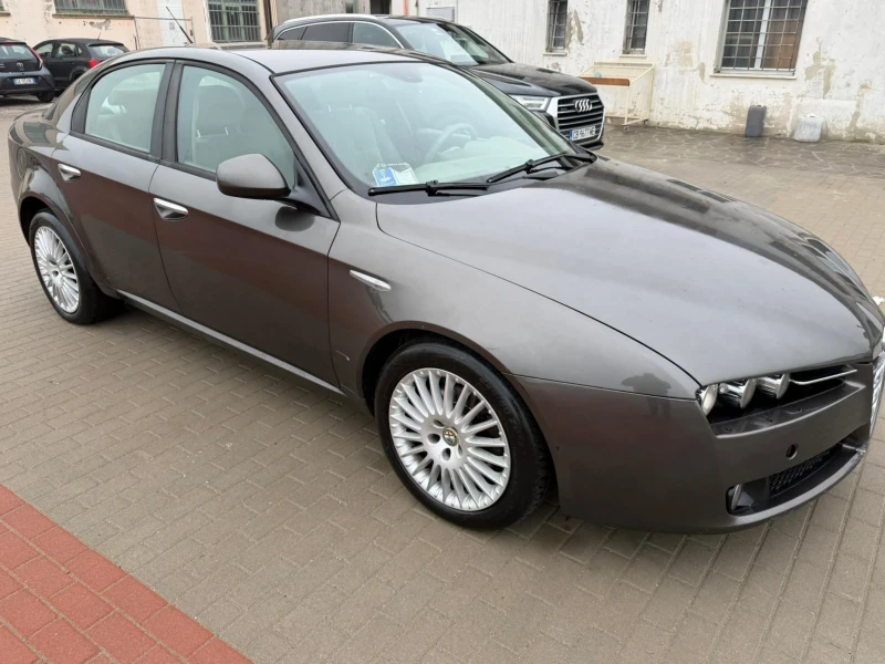 Alfa Romeo 159 1.9JTDm150ксА/С, снимка 4 - Автомобили и джипове - 52857931