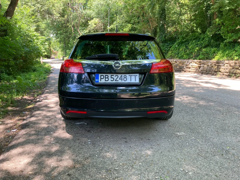 Opel Insignia 2.0 CDTI, снимка 11 - Автомобили и джипове - 53134949