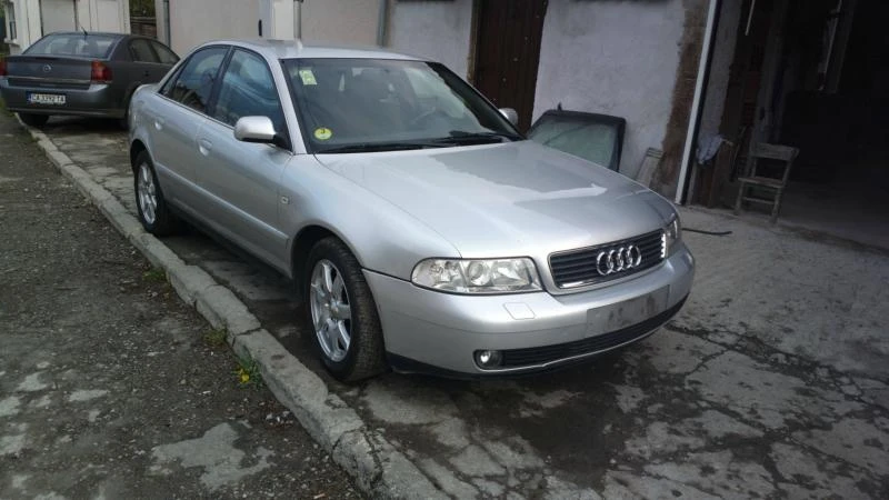 Audi A4 1.9 2.5 , снимка 2 - Автомобили и джипове - 20793956