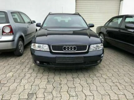 Audi A4 1.9 2.5 , снимка 16 - Автомобили и джипове - 20793956