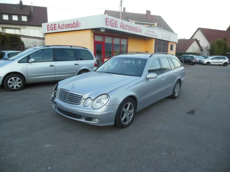 Mercedes-Benz E 270 cdi, снимка 1 - Автомобили и джипове - 20136391