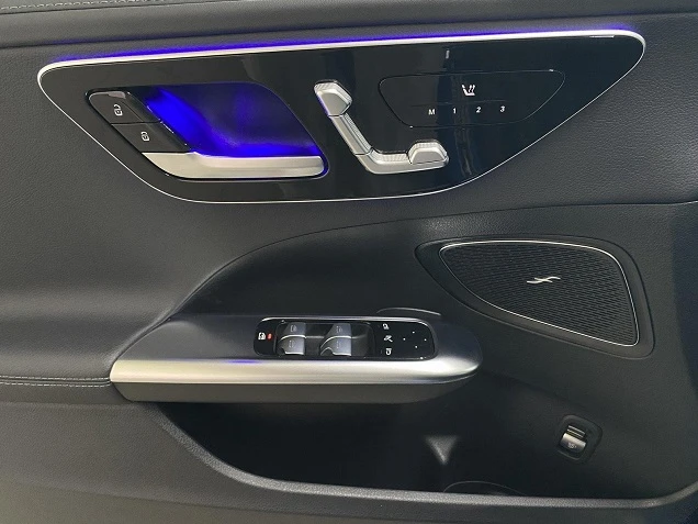 Mercedes-Benz C 300 4Matic = AMG Line =  | Mobile.bg   7