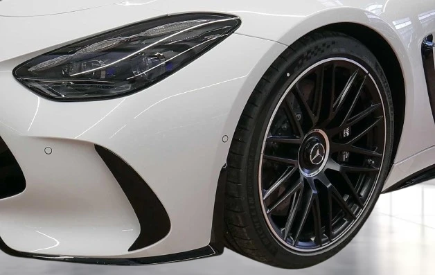 Mercedes-Benz AMG GT 55 Coupe = Premium Plus = Night Package II Гаранци, снимка 3 - Автомобили и джипове - 53799931