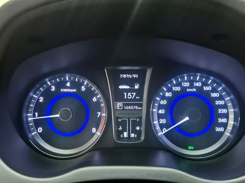 Hyundai Grandeur 2.4, снимка 12 - Автомобили и джипове - 54626107