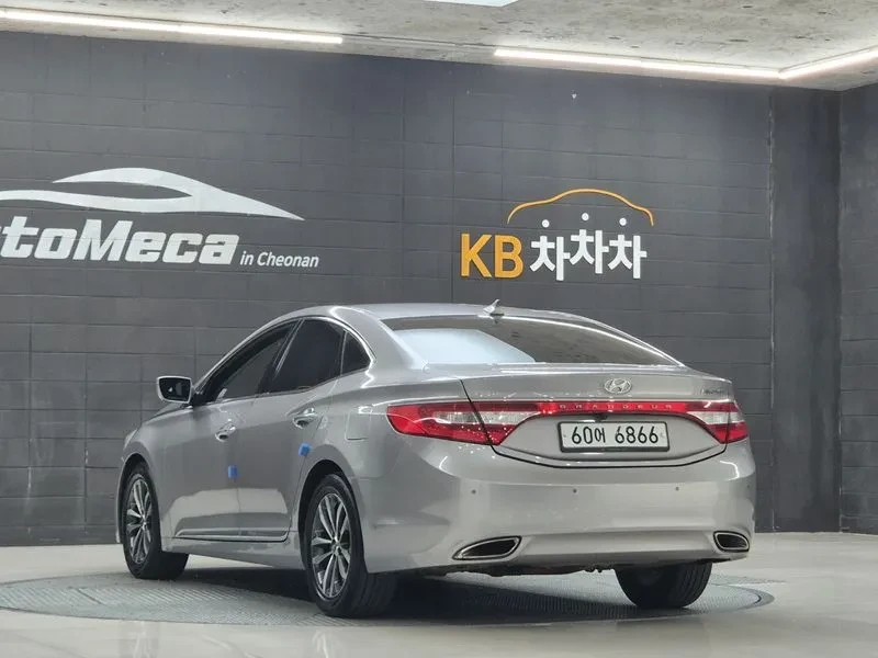 Hyundai Grandeur 2.4, снимка 5 - Автомобили и джипове - 54626107