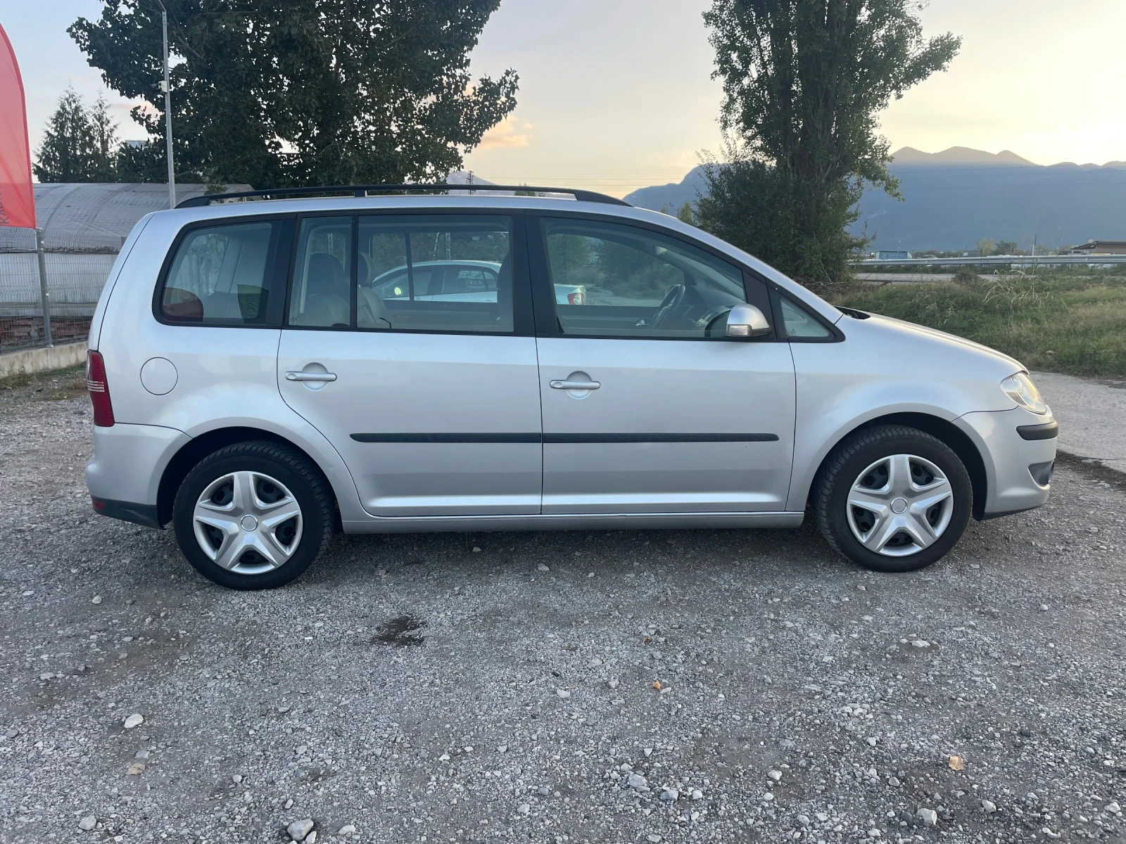 VW Touran 1.9TDI-ITALIA - изображение 4