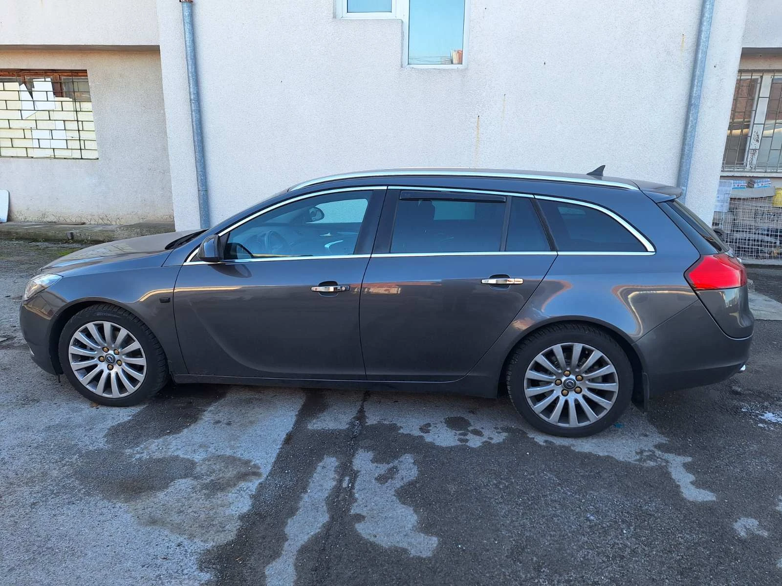 Opel Insignia Sports Tourer | Mobile.bg — изображение 1