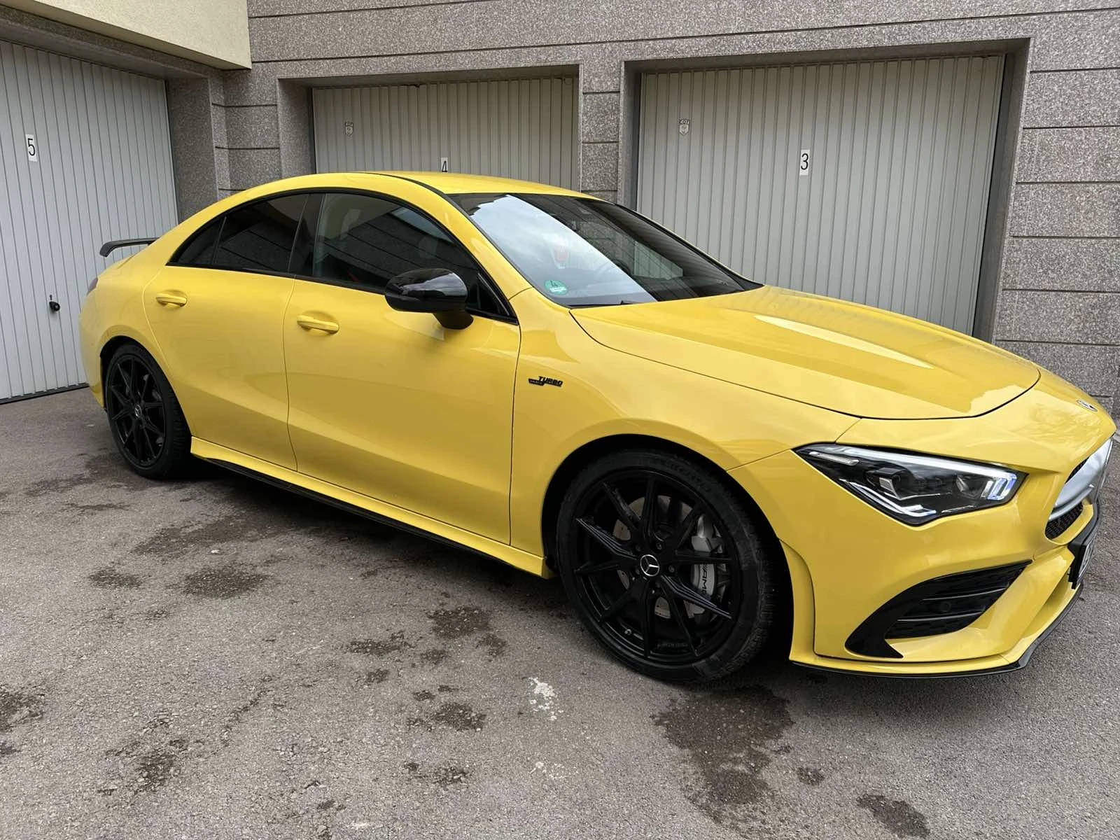 Mercedes-Benz CLA 350 AMG 4MATIC/TURBO/AMG LINE/KEYLESS/CAMERA/AMBIENT - изображение 3
