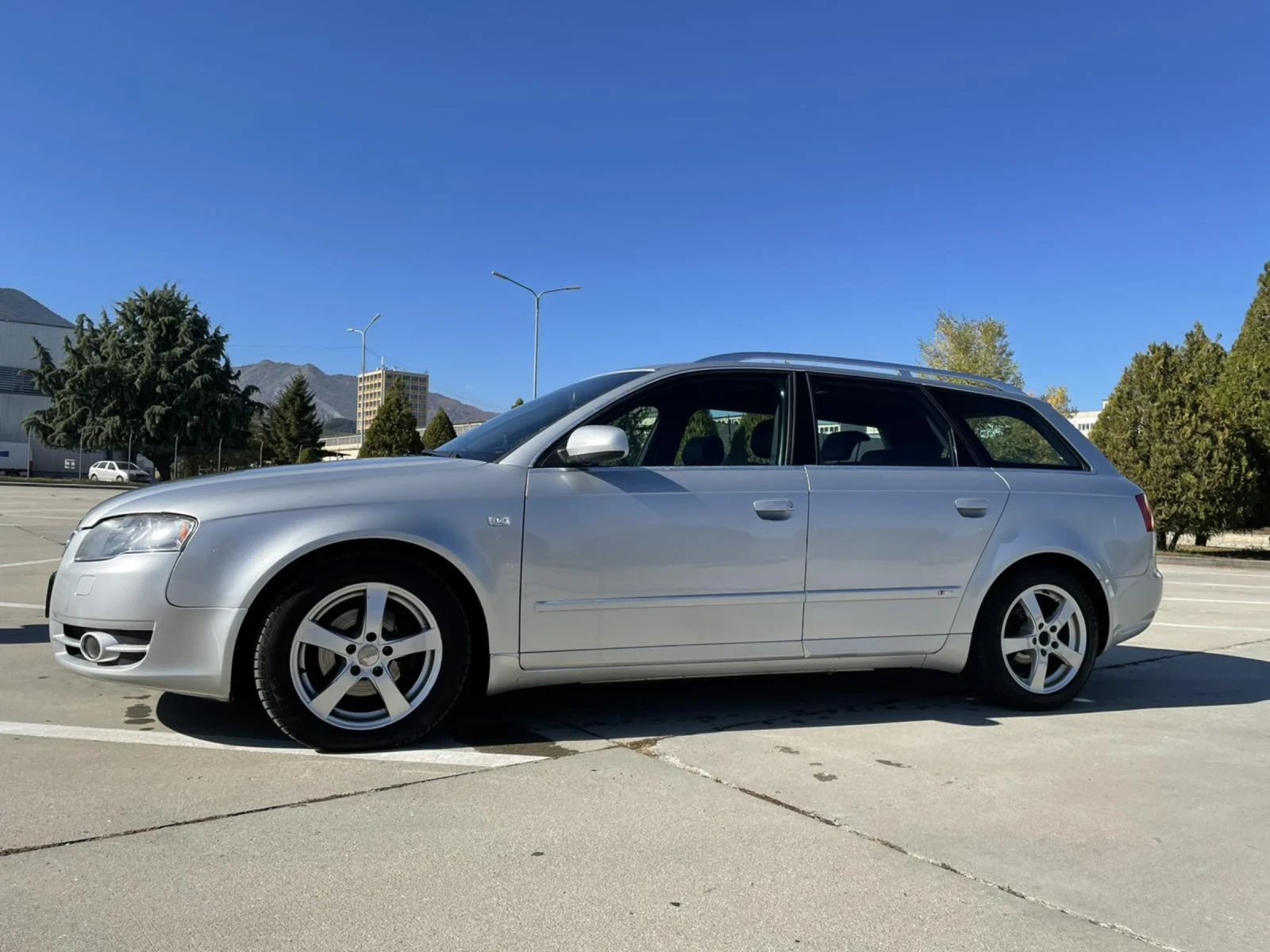Audi A4 B7 - изображение 7