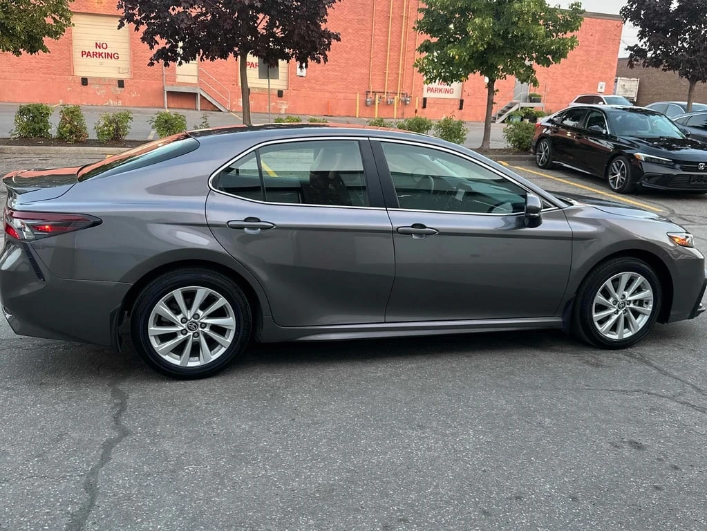 Toyota Camry  - изображение 3