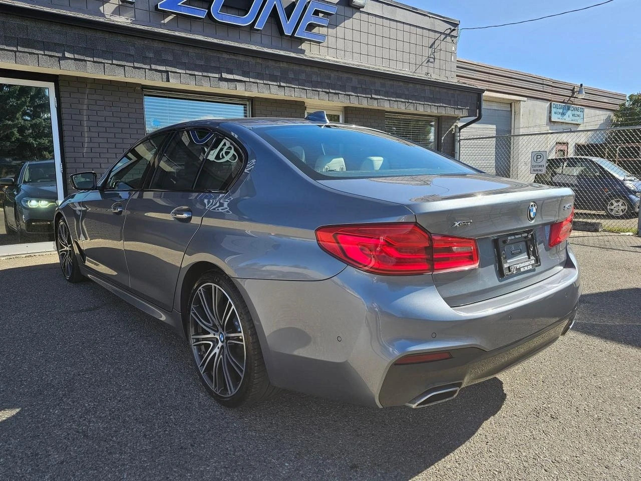 BMW 540 xDrive * Пълна сервизна история*  - изображение 5