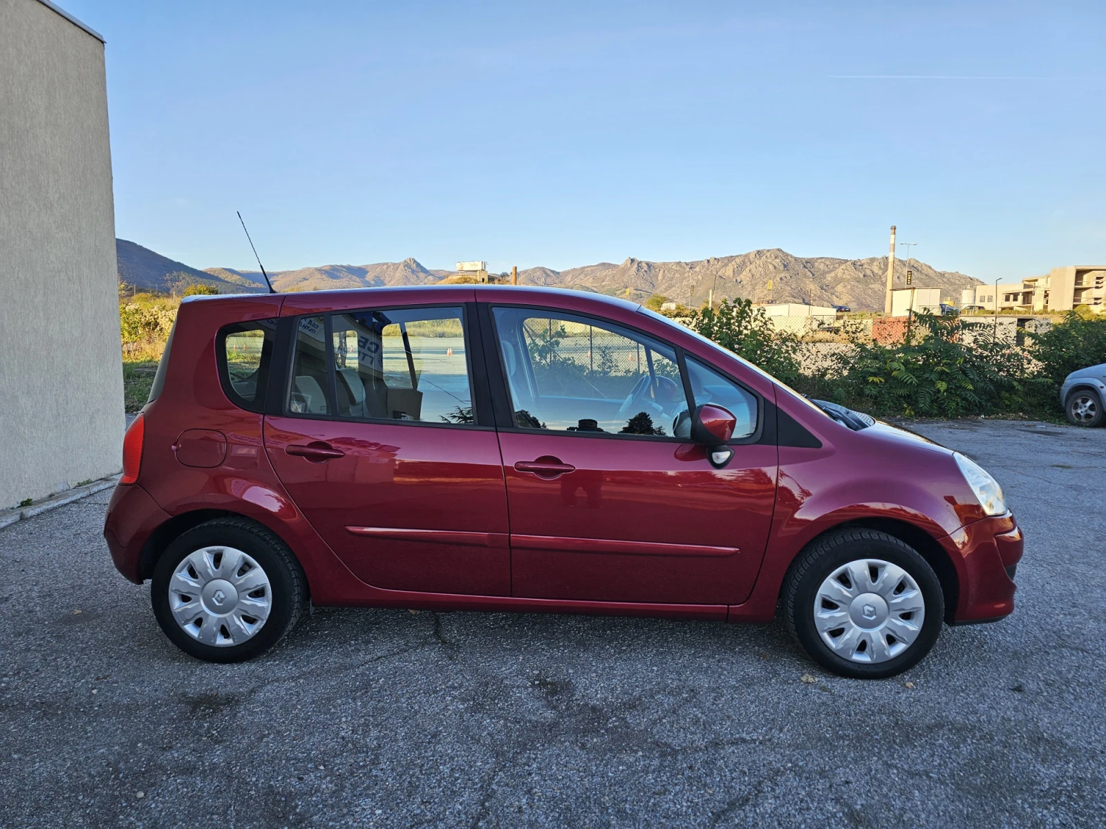 Renault Modus 1.6i GRAND MODUS AVTOMAT - изображение 8