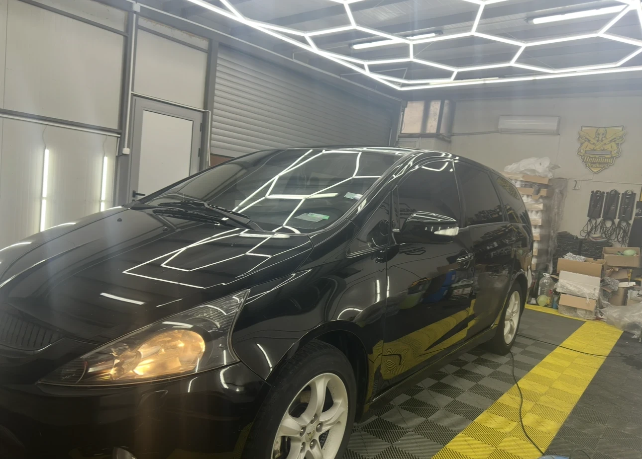 Mitsubishi Grandis  - изображение 6