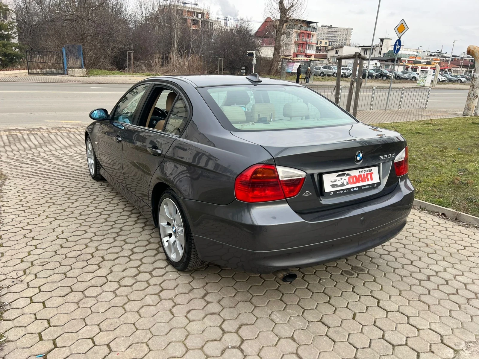 BMW 320 2.0D/NAVI | Mobile.bg � ����������� 6
