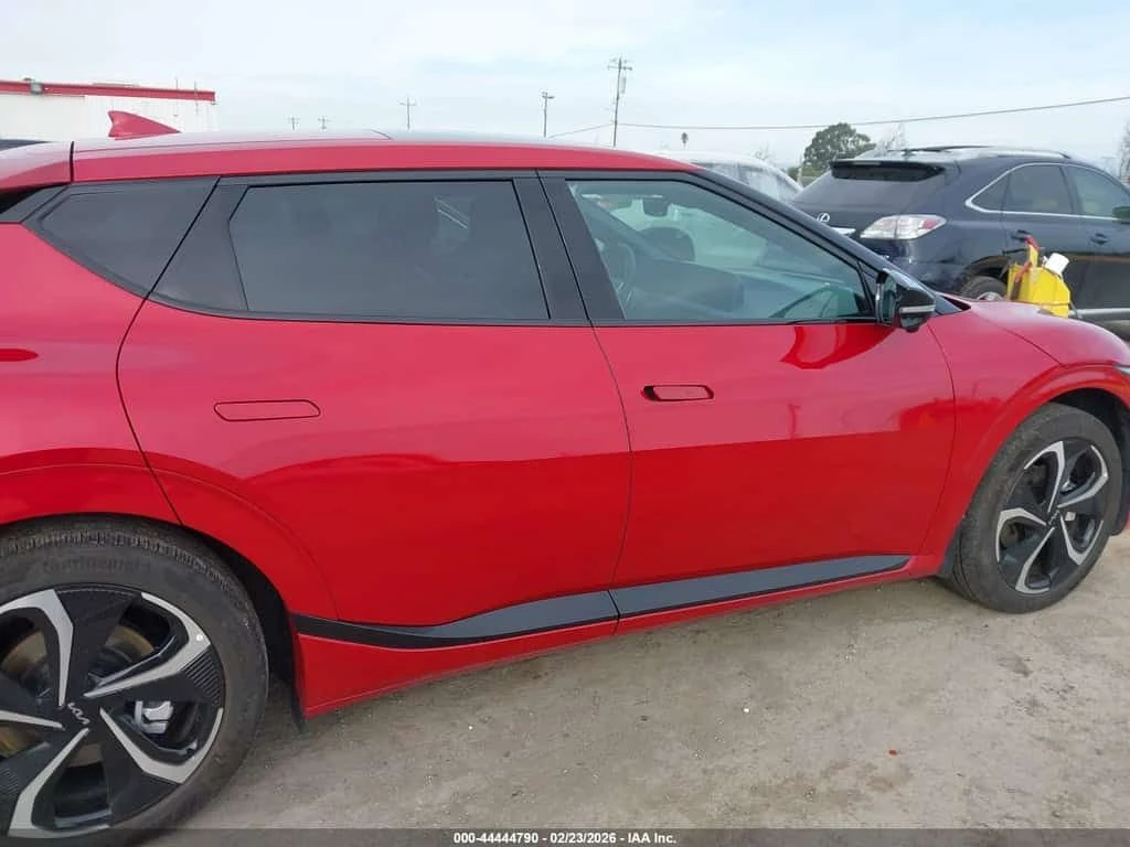 Kia EV6 * GT LINE * CARFAX * БЕЗ ПЪРВОНАЧАЛНА ВНОСКА, снимка 13 - Автомобили и джипове - 54133510