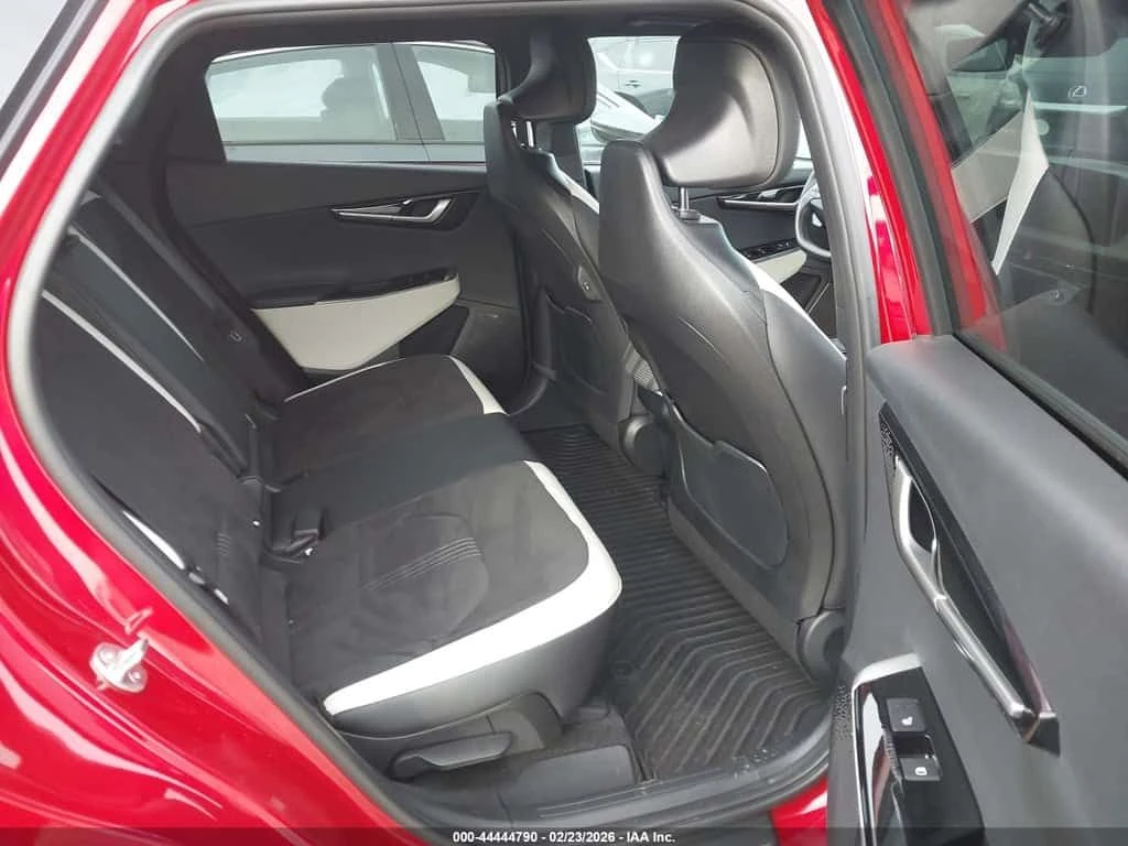 Kia EV6 * GT LINE * CARFAX * БЕЗ ПЪРВОНАЧАЛНА ВНОСКА, снимка 8 - Автомобили и джипове - 54133510