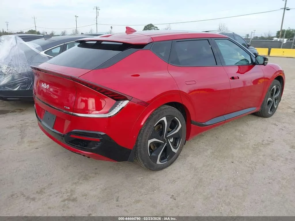 Kia EV6 * GT LINE * CARFAX * БЕЗ ПЪРВОНАЧАЛНА ВНОСКА, снимка 4 - Автомобили и джипове - 54133510