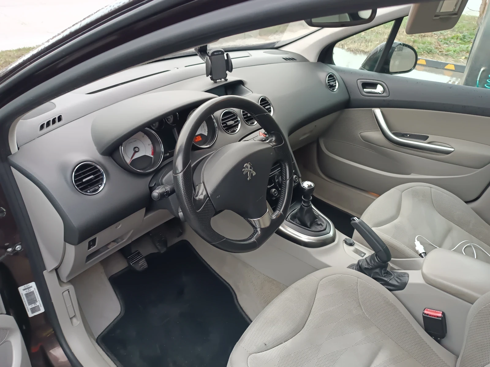 Peugeot 308 1.6 THP 156k.s., снимка 6 - Автомобили и джипове - 54173101