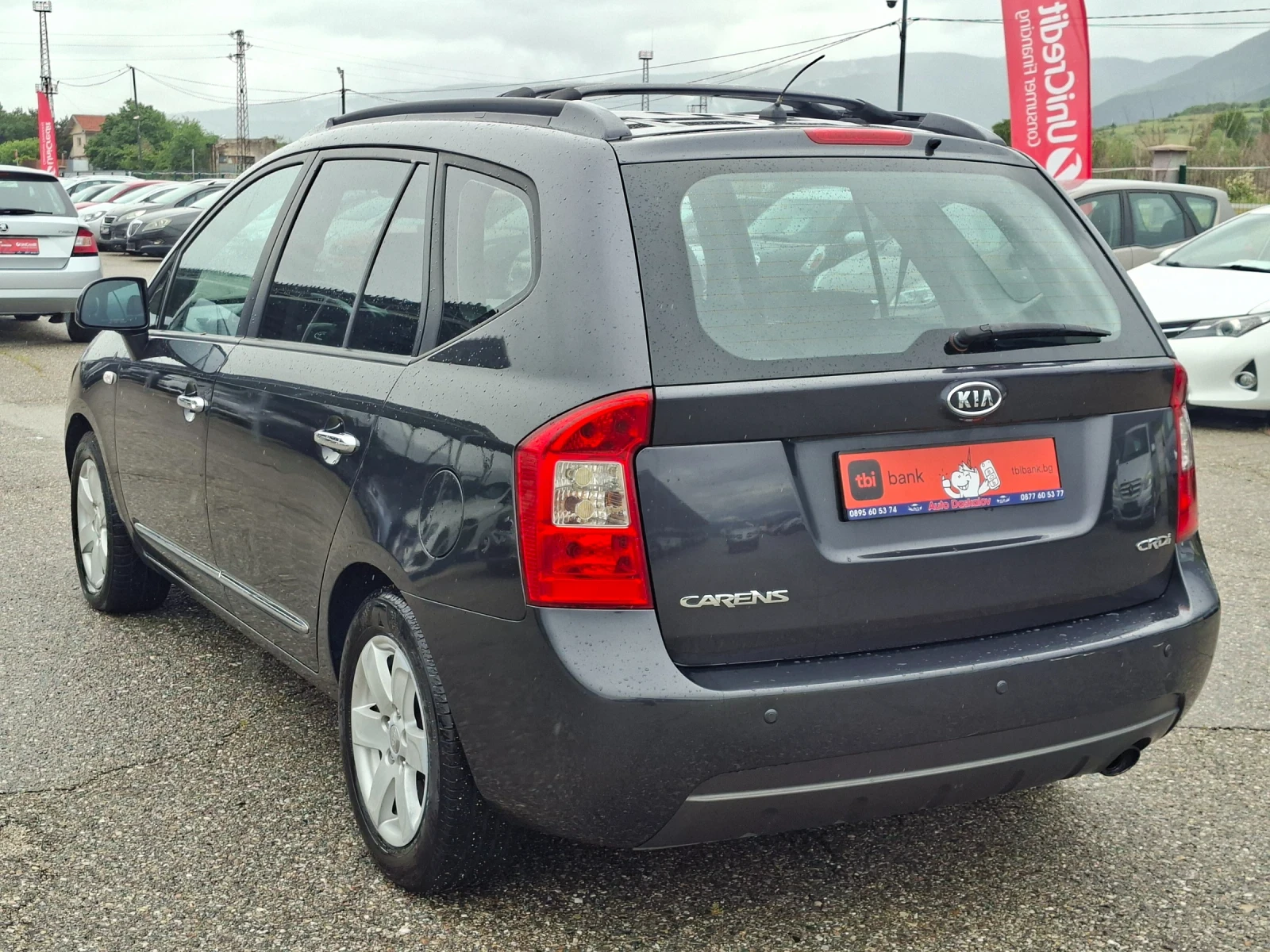 Kia Carens 2, 0 crd , снимка 7 - Автомобили и джипове - 54580023