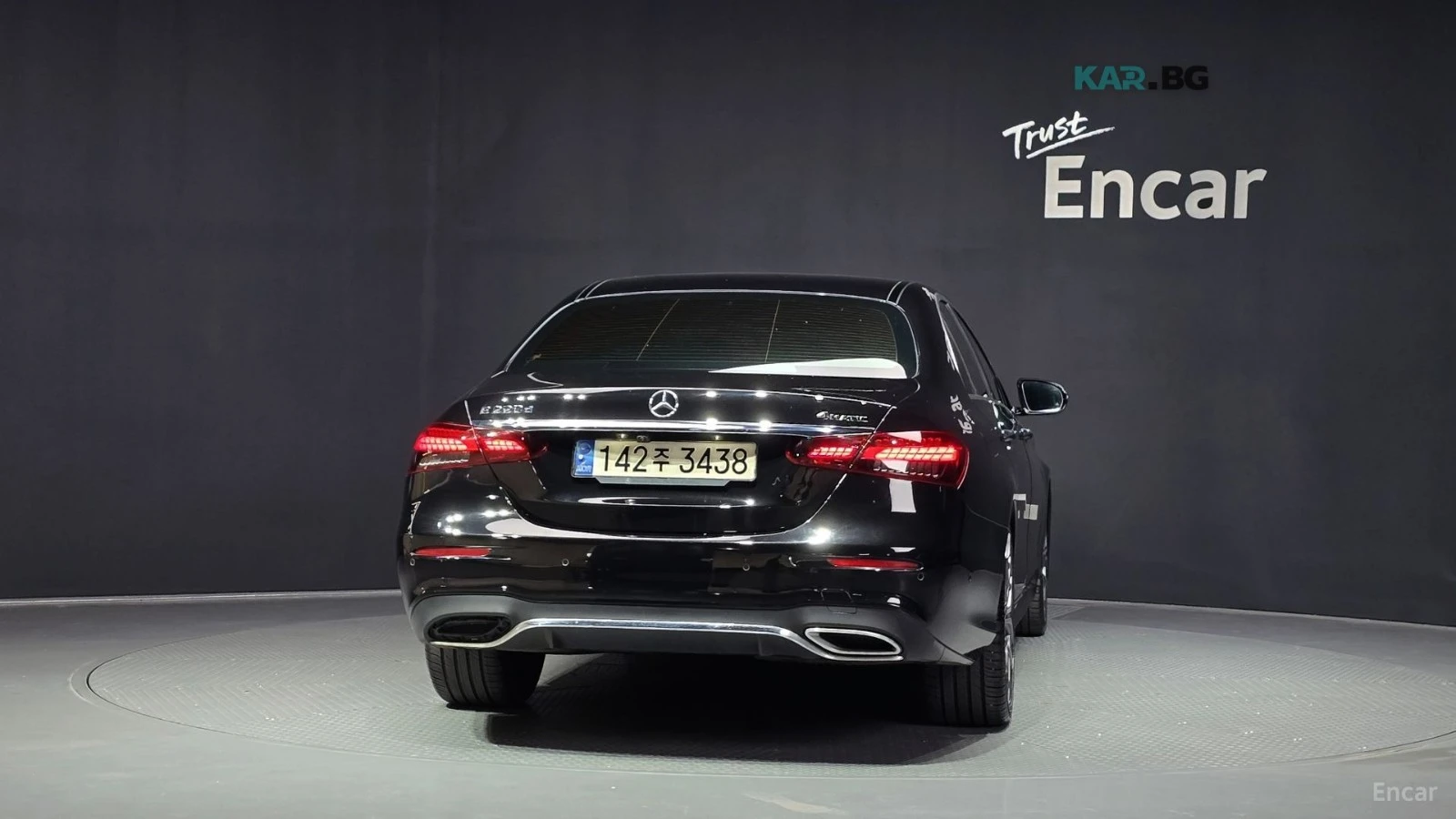 Mercedes-Benz E 220 AMG-LINE* 4MATIC* DISTRONIC* 360CAMERA* HEAD-UP* 2, снимка 4 - Автомобили и джипове - 54820831