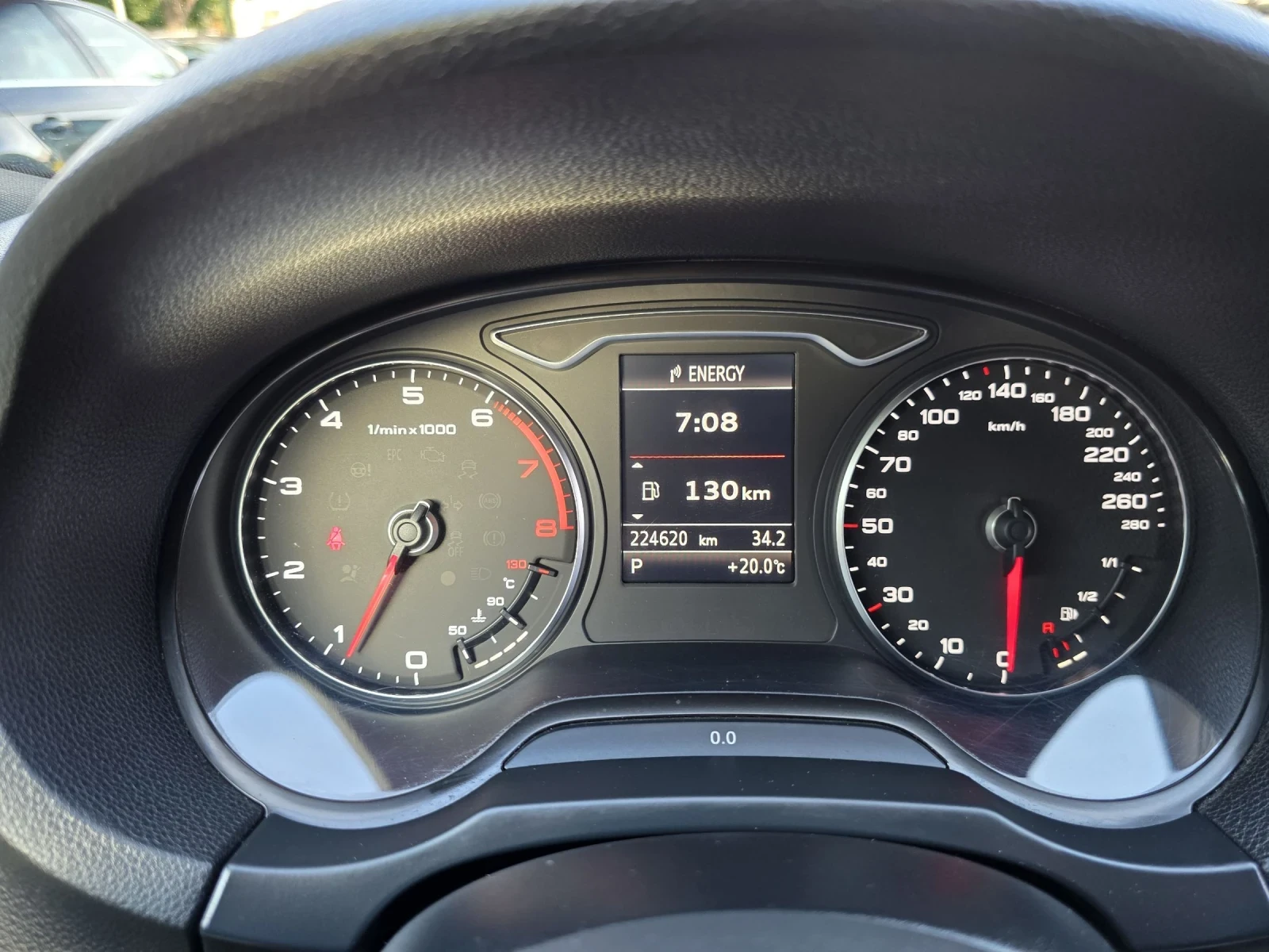 Audi A3 1.8TFSI 3xS-LINE , снимка 13 - Автомобили и джипове - 54887354