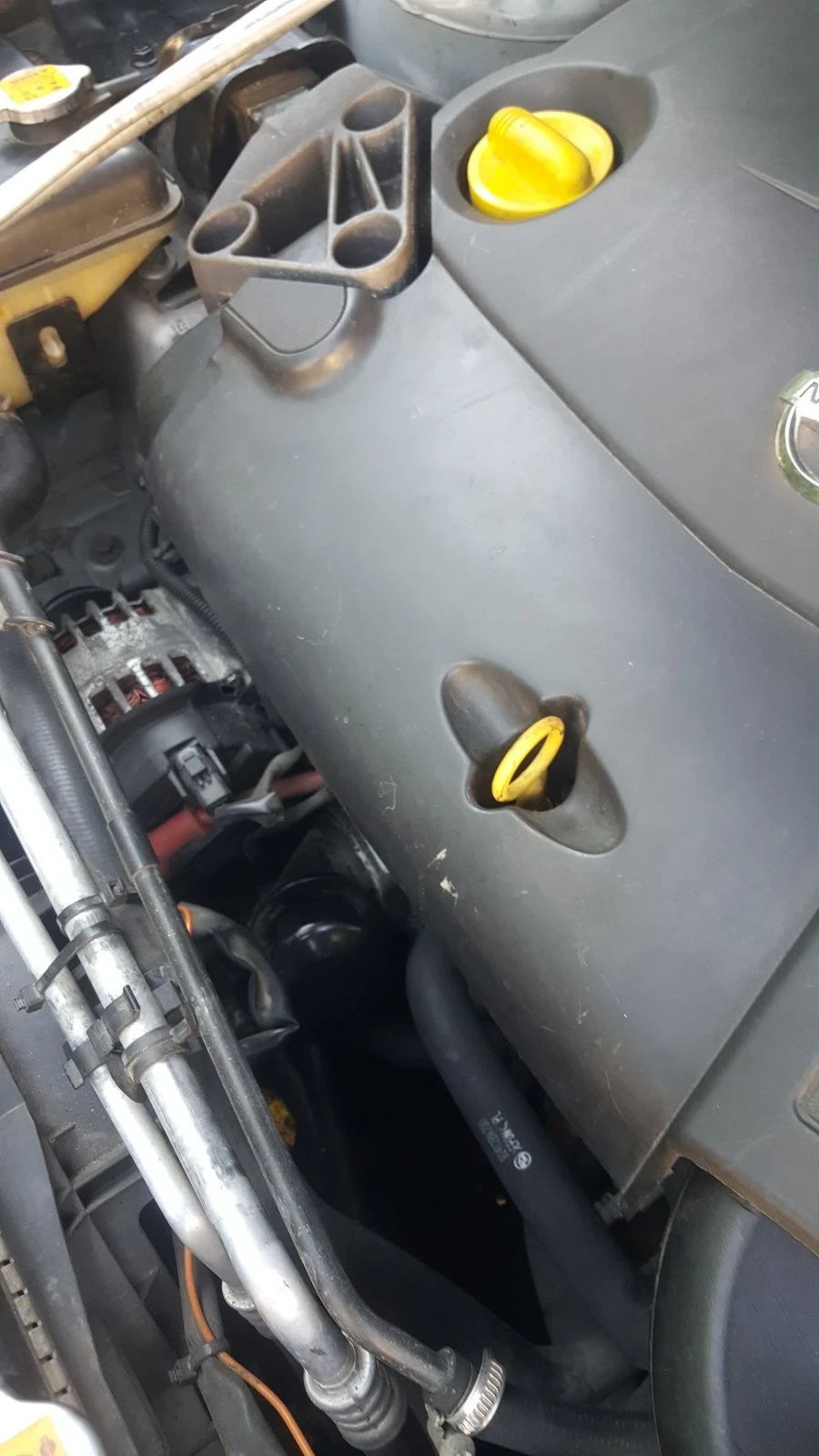 Nissan Almera, снимка 11 - Автомобили и джипове - 55104943