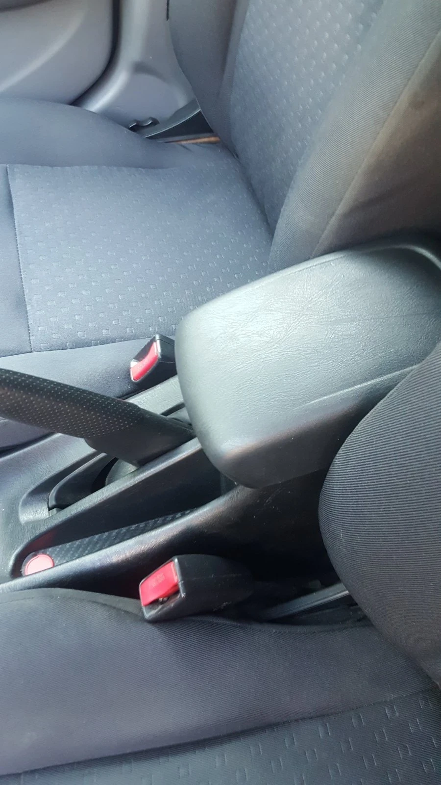 Nissan Almera, снимка 8 - Автомобили и джипове - 55104943