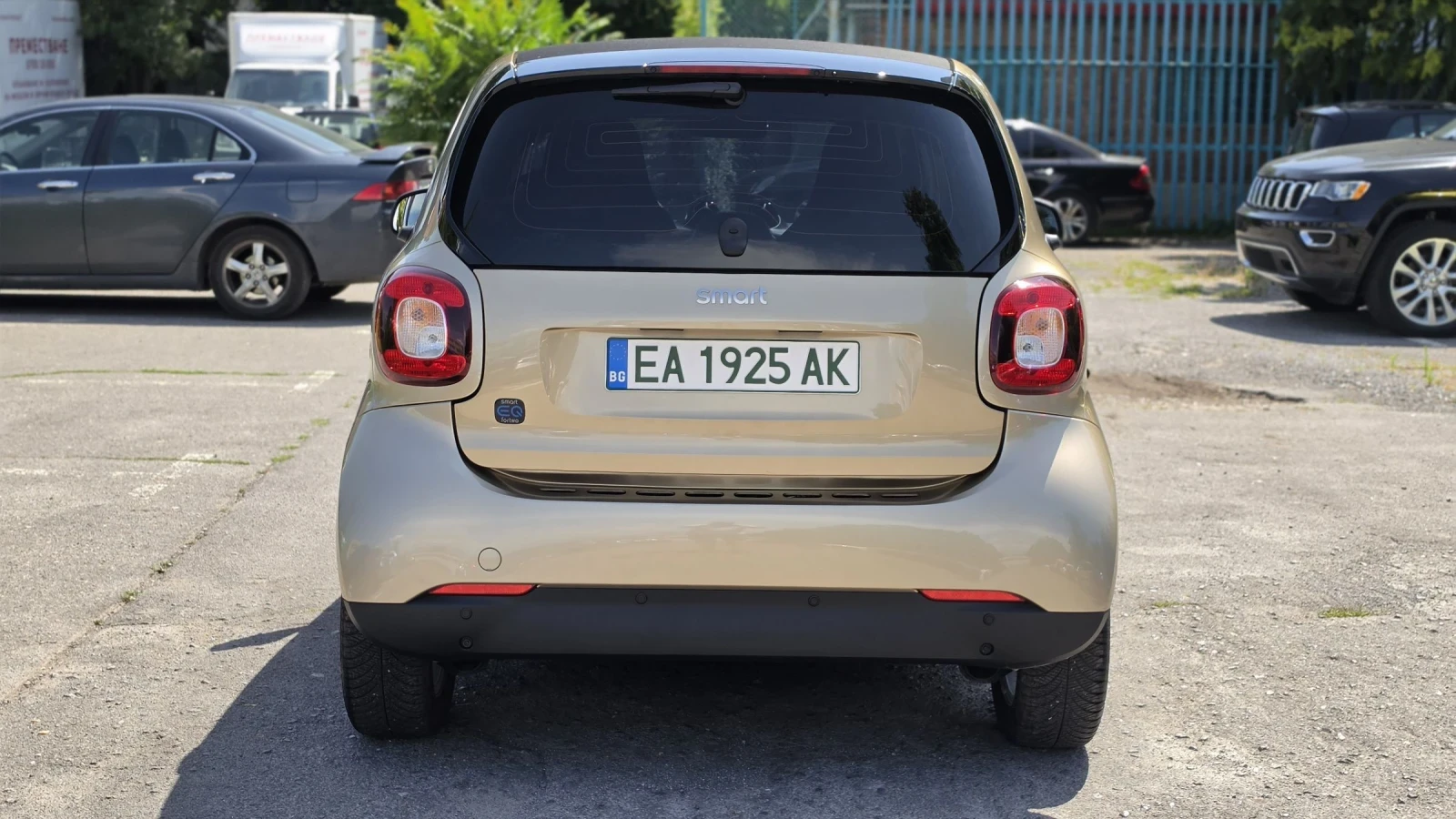 Smart Fortwo Нов Автомобил 3618км. Гаранция , снимка 6 - Автомобили и джипове - 55306440