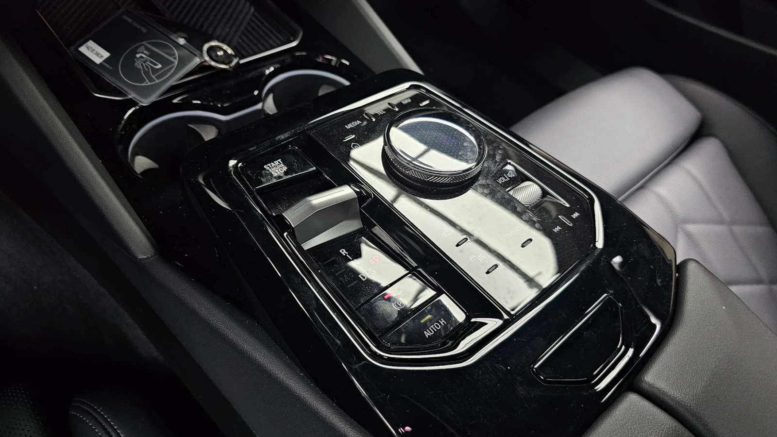 BMW 520 HUD* BLIND SPOT* 360* ��. ��������* ������ ���� | Mobile.bg � ����������� 9