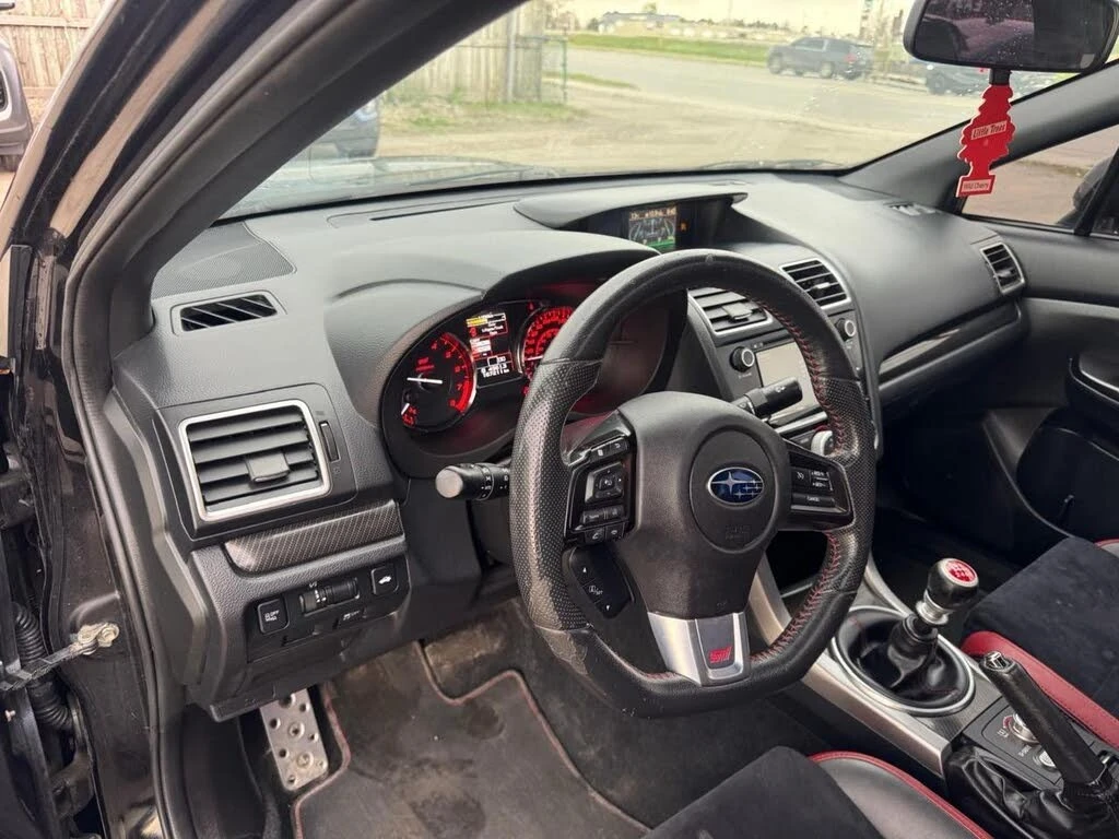 Subaru WRX * STI* AWD* Manual* KEYLESS* Camera* ПОДГРЕВ* , снимка 15 - Автомобили и джипове - 55463045